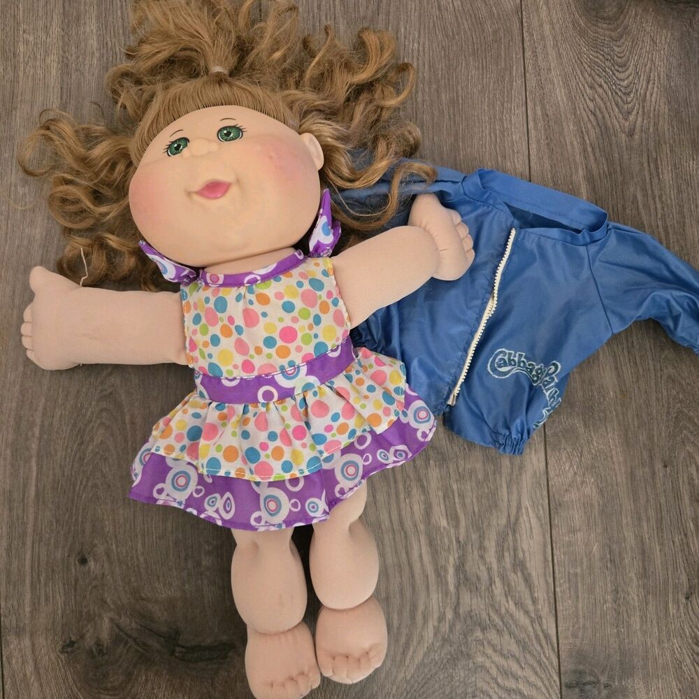 Play Along Cabbage Patch Kids Doll Strawberry Blonde Curly Hair Green Eyes TLC